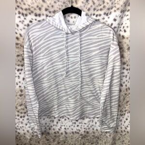 ULTRA FLIRT CROPPED LIGHT WEIGHT HOODIE
